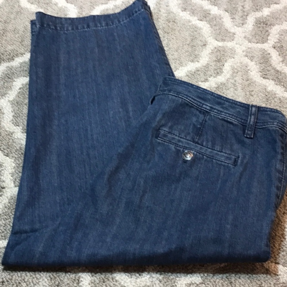 Liz CLAIRBORNE~~Audra~Denim Capris 🦋